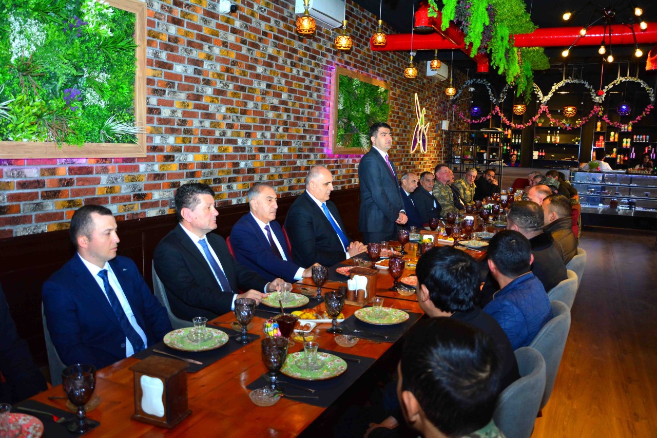 Seymur Orucov qazilər və müharibə veteranları ilə görüşdü - FOTOLAR