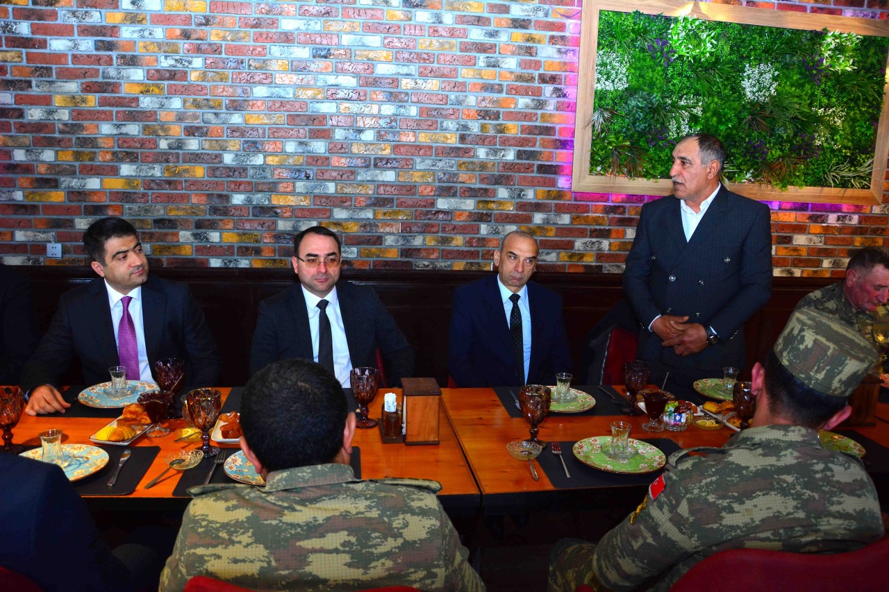 Seymur Orucov qazilər və müharibə veteranları ilə görüşdü - FOTOLAR