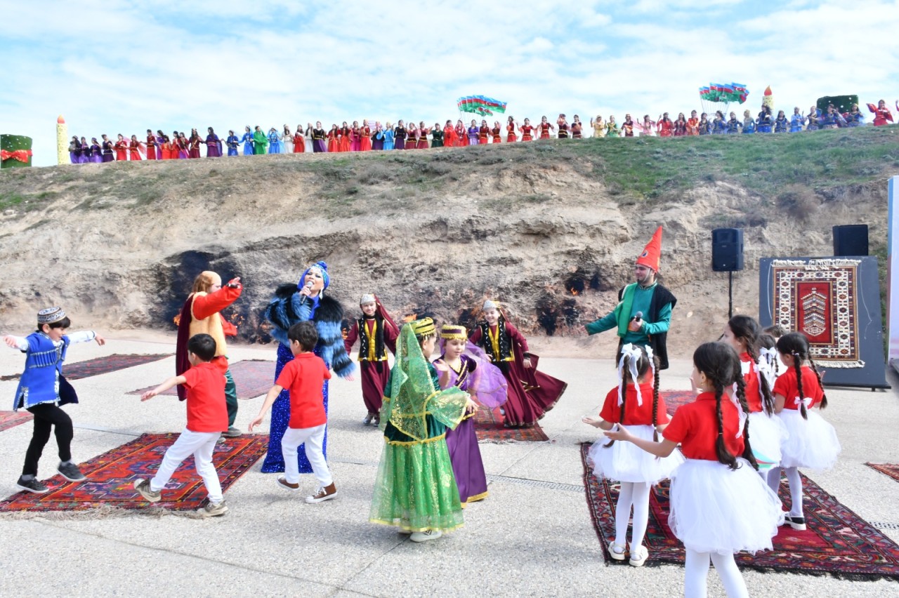 Abşeronda ümumrayon Novruz bayramı şənliyi keçirilib - FOTOLAR