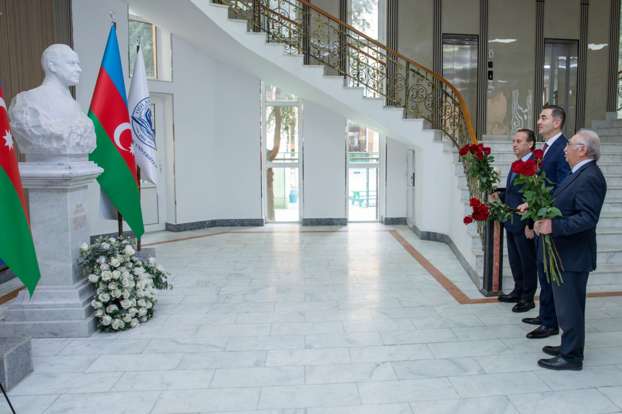 XRİTDX özəl təhsil müəssisələrində sahə üzrə kadr hazırlığına dəstək göstərir - FOTOLAR