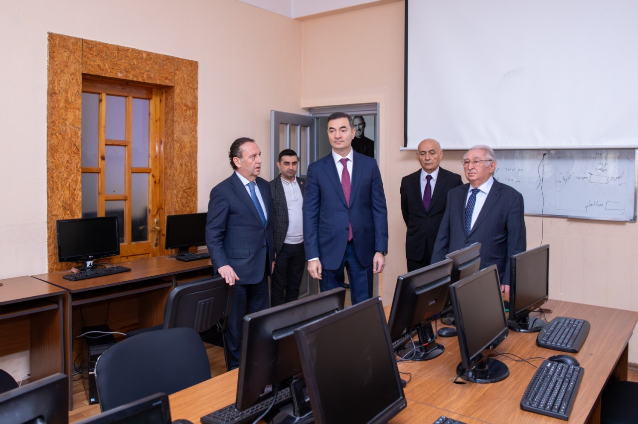 XRİTDX özəl təhsil müəssisələrində sahə üzrə kadr hazırlığına dəstək göstərir - FOTOLAR