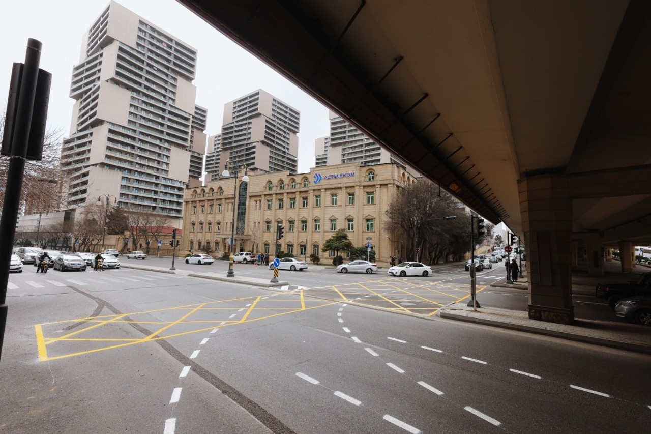 Bu yola birbaşa çıxış təmin edildi - FOTOLAR