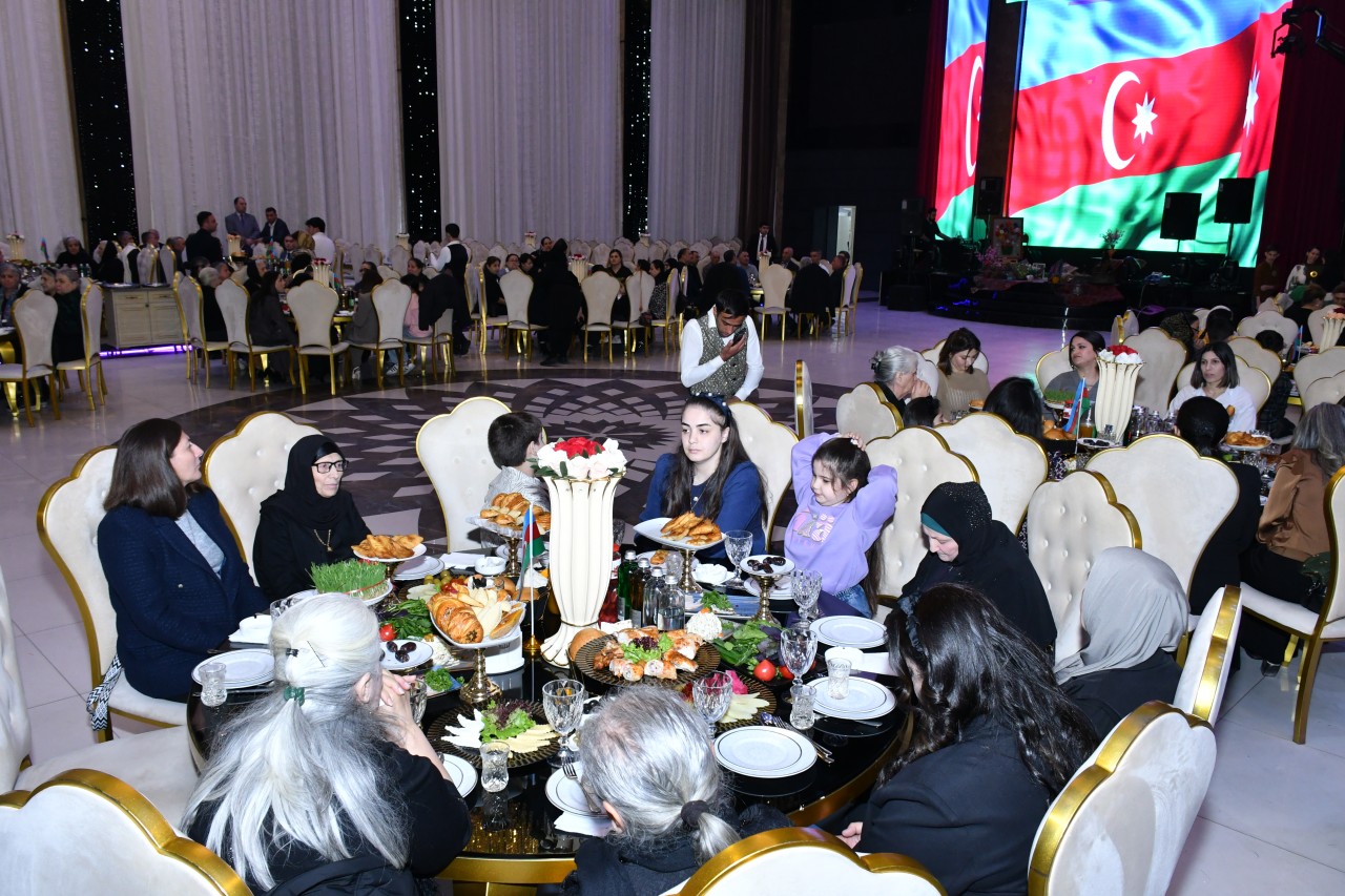 Abşeron RİH iftar süfrəsi açdı - FOTOLAR