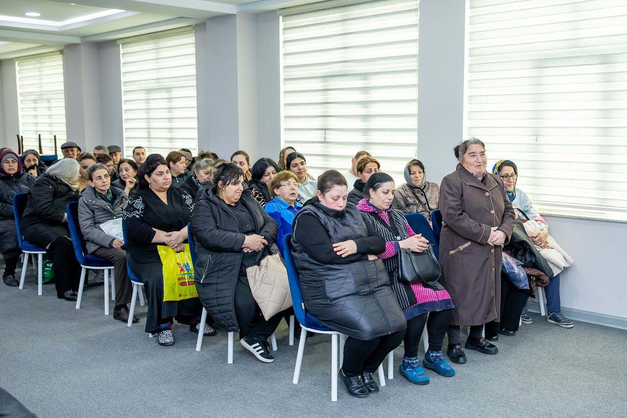 YAP Nərimanov rayon təşkilatı yardım aksiyası keçirdi - FOTOLAR