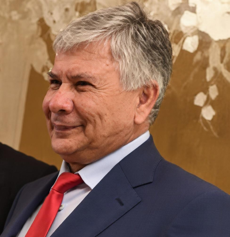 Seyfəddin Dəmirlini aldadıb - 400 min almaq istəyiblər