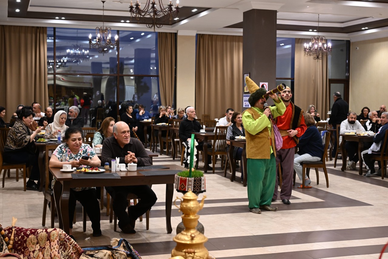 Azərbaycan Həmkarlar İttifaqları Konfederasiyası bayramlarla bağlı tədbirlər keçirdi - FOTOLAR