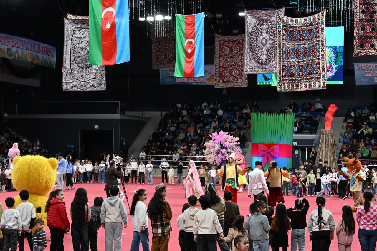 Azərbaycan Həmkarlar İttifaqları Konfederasiyası bayramlarla bağlı tədbirlər keçirdi - FOTOLAR