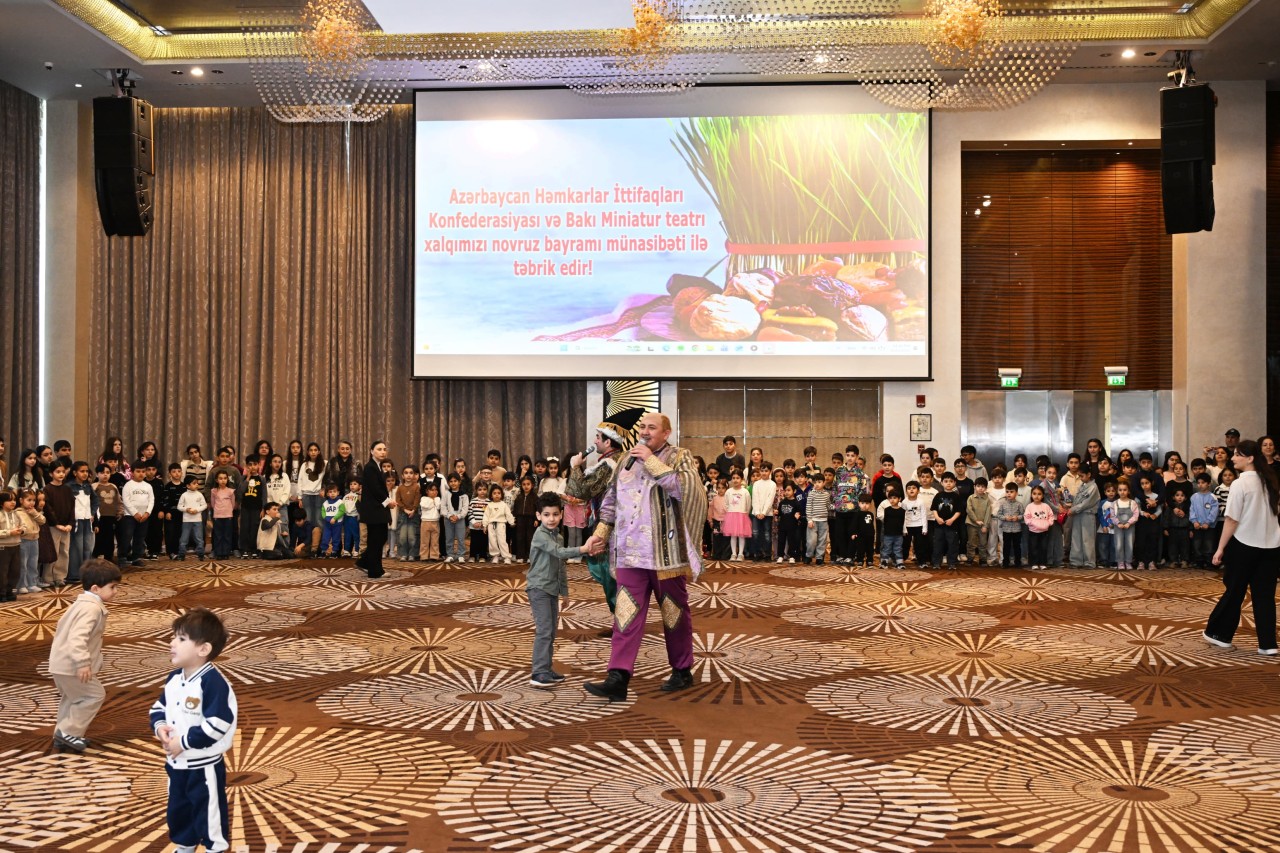 Azərbaycan Həmkarlar İttifaqları Konfederasiyası bayramlarla bağlı tədbirlər keçirdi - FOTOLAR