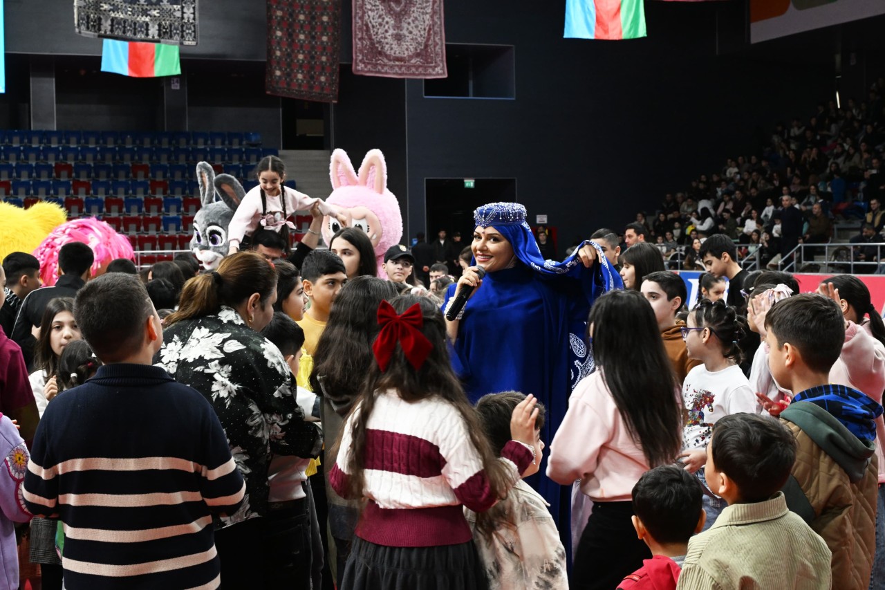Azərbaycan Həmkarlar İttifaqları Konfederasiyası bayramlarla bağlı tədbirlər keçirdi - FOTOLAR