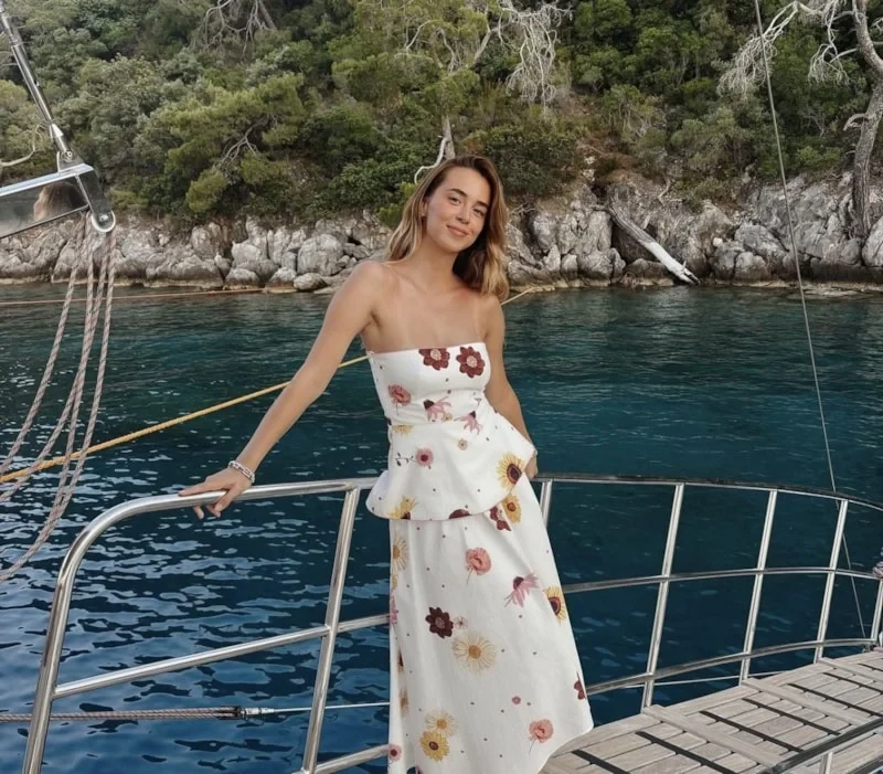 Afranın rəfiqəsi ilə sevgili oldu - FOTOLAR