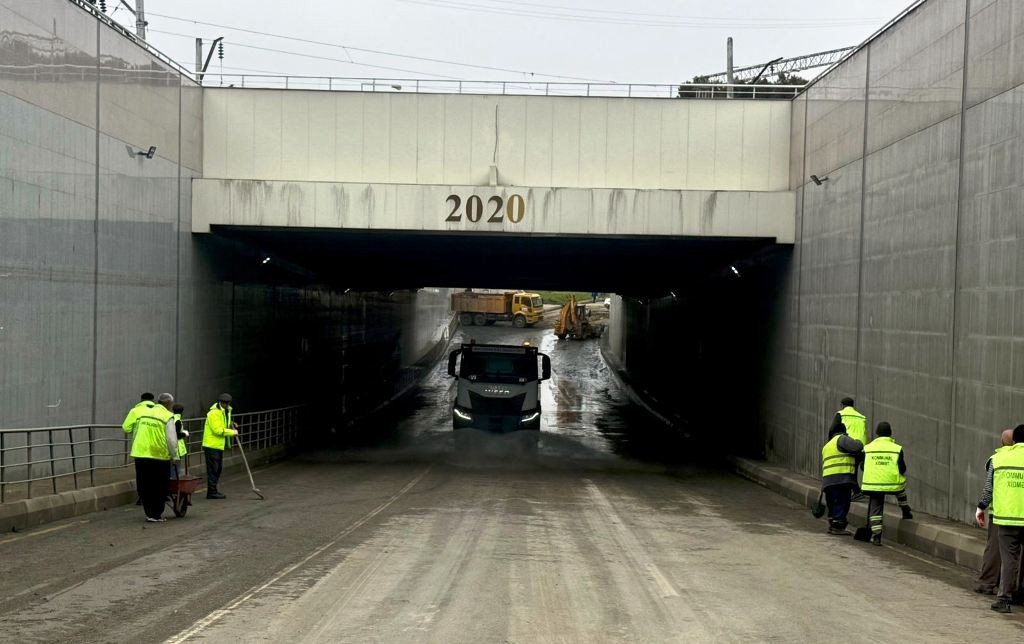 Güclü yağışdan sonra paytaxtda genişmiqyaslı daxili iməcilik keçirildi - FOTOLAR