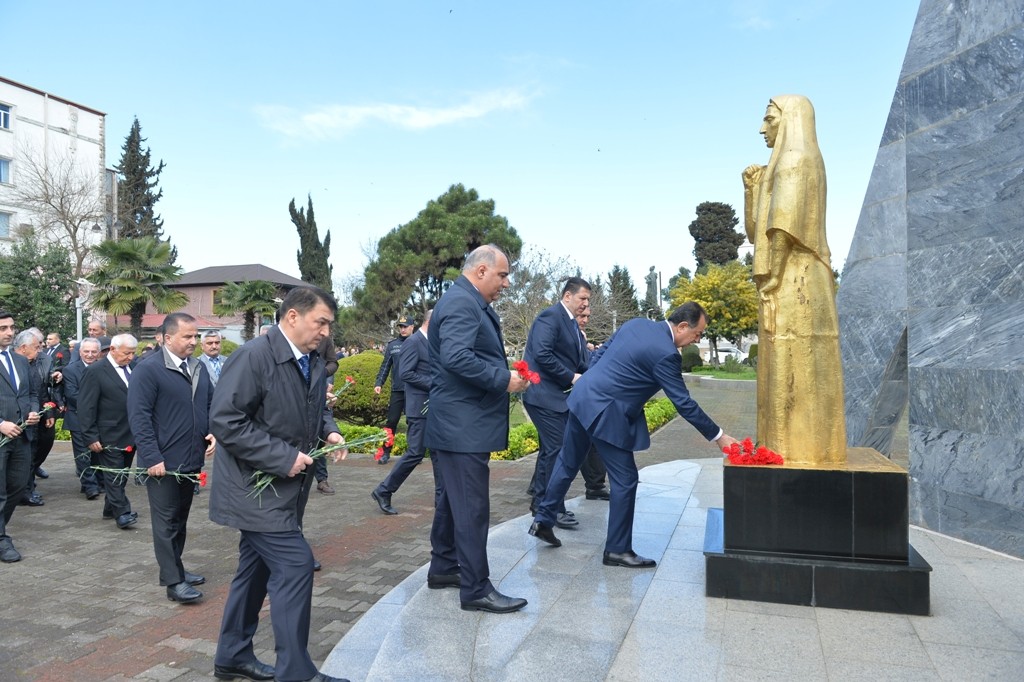 Lənkəranda 31 Mart soyqırımının qurbanları anılıb - FOTOLAR