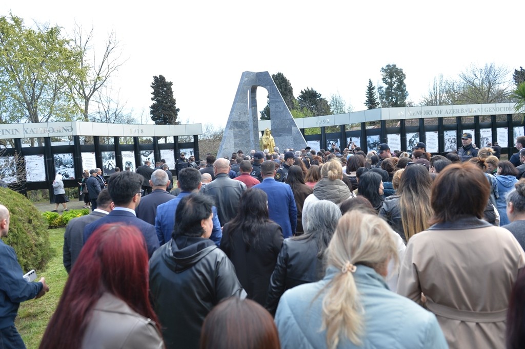 Lənkəranda 31 Mart soyqırımının qurbanları anılıb - FOTOLAR