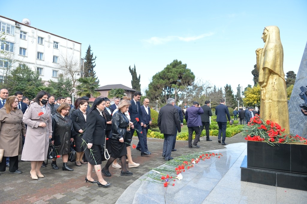 Lənkəranda 31 Mart soyqırımının qurbanları anılıb - FOTOLAR