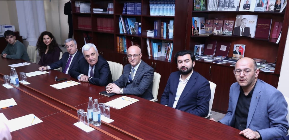 Dövlət Komitəsində türk şəhid övladları ilə görüş keçirilib - FOTOLAR