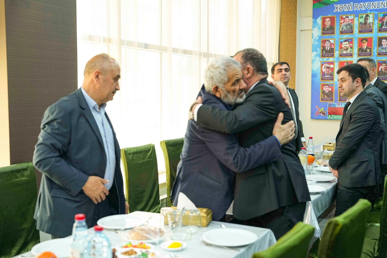 Xətaidə Aprel şəhidlərin xatirəsinə ehsan süfrəsi təşkil edilib - FOTOLAR