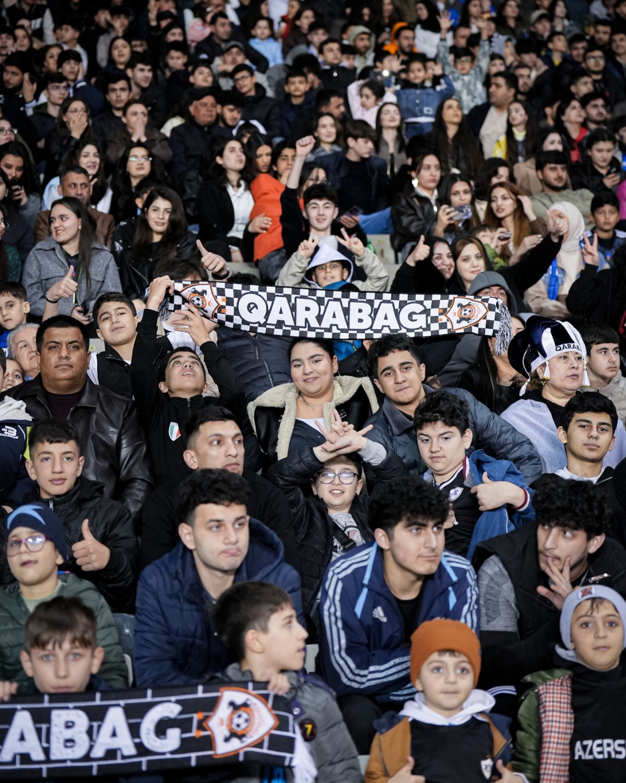 Bu dəfə "Qarabağ"ın azarkeşləri tarix yazdı - FOTOLAR