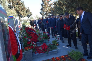 Yasamal ictimaiyyəti şəhidlərimizi yad etdi - FOTOLAR