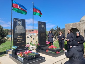 Yasamal ictimaiyyəti şəhidlərimizi yad etdi - FOTOLAR