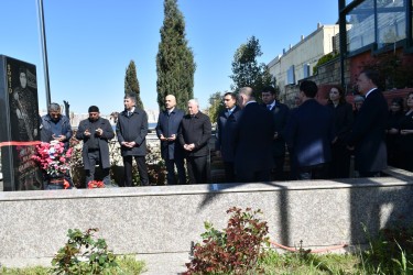 Yasamal ictimaiyyəti şəhidlərimizi yad etdi - FOTOLAR