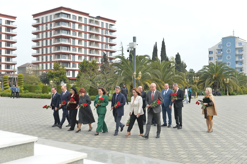 Lənkəranda Təhsil Forumu keçirilib - FOTOLAR