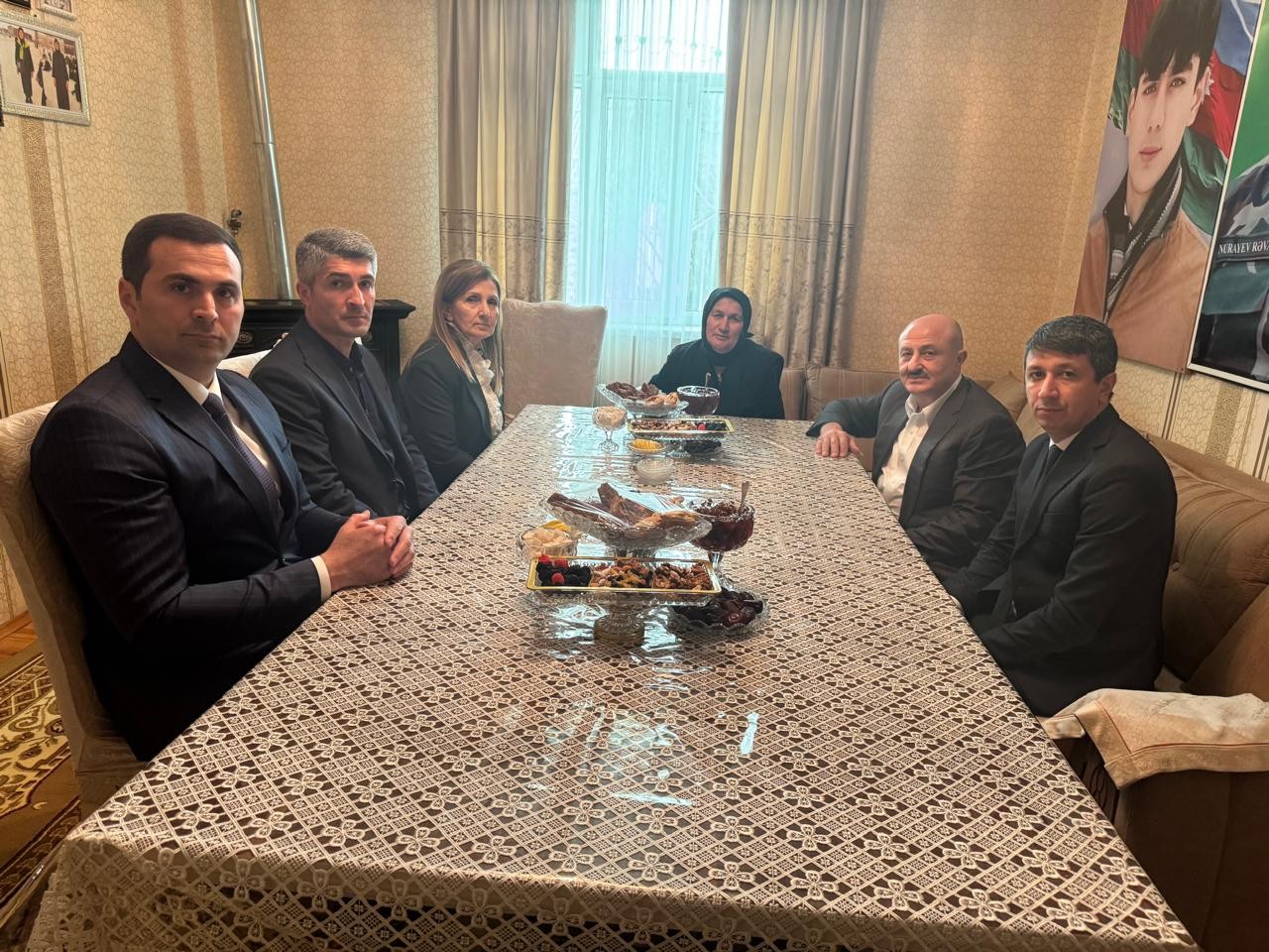 Asif Əsgərov şəhid məzarlarını ziyarət edib - FOTOLAR