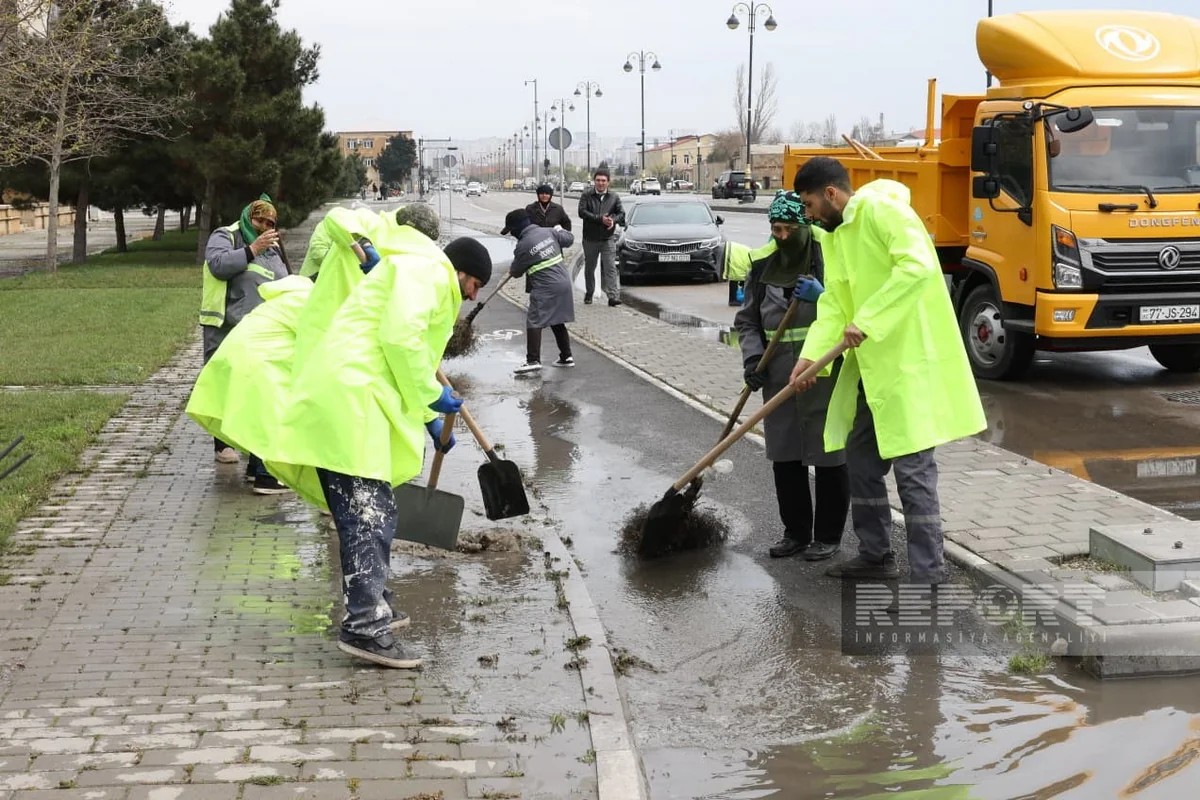 Xətai RİH başçısı yağışın fəsad törətdiyi ərazilərə baxış keçirib - FOTOLAR