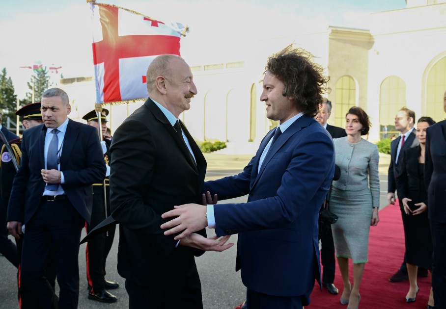 İlham Əliyevin Gürcüstana səfəri başa çatdı - FOTOLAR
