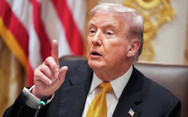 "İrana qarşı dəniz blokadası qüvvədə qalacaq"- Tramp