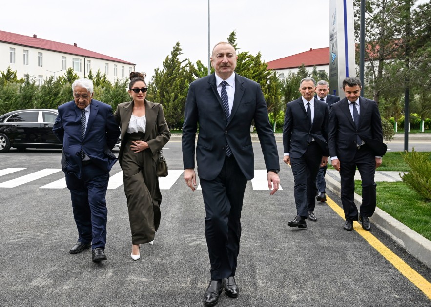 Prezident Milli Aviasiya Akademiyasında açılış etdi - FOTOLAR