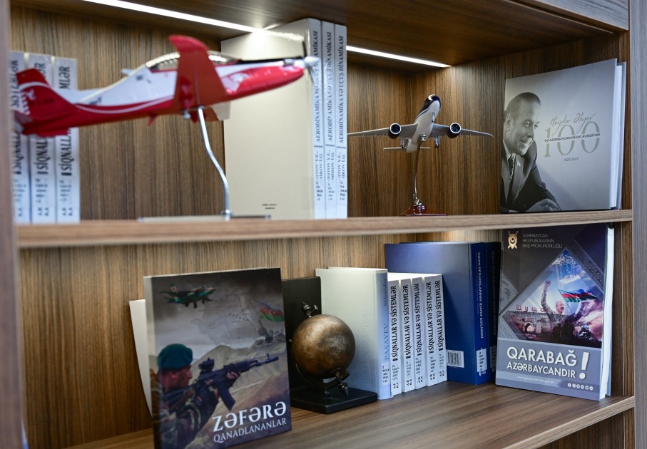 Yeni açılışı olan Beynəlxalq Təlim Mərkəzindən - FOTOLAR