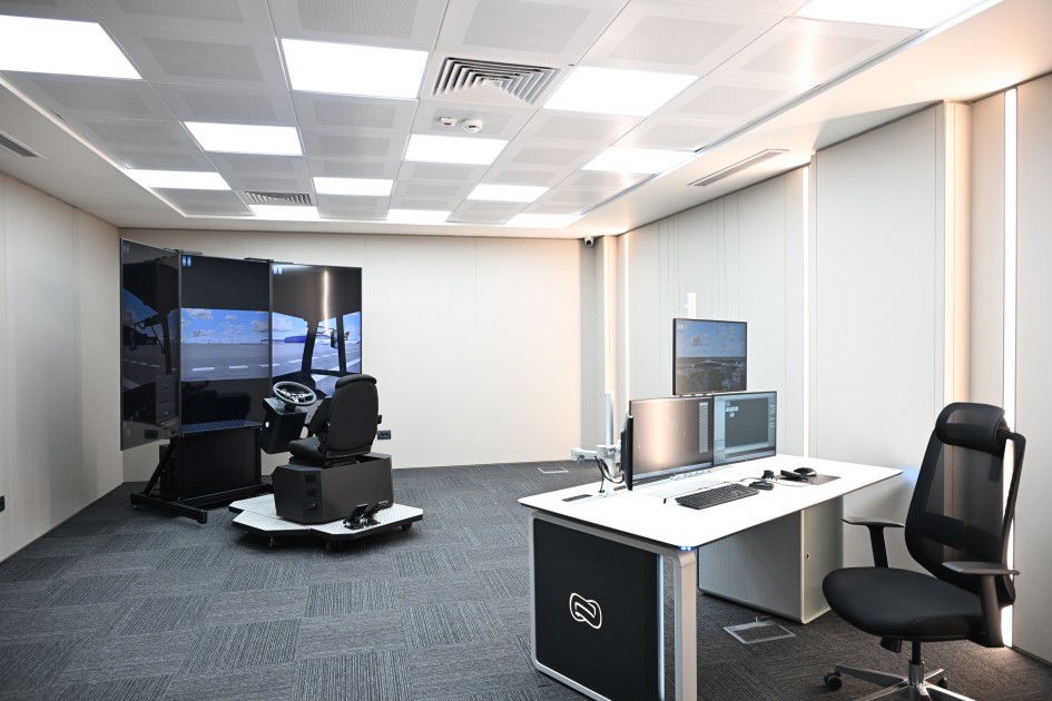 Yeni açılışı olan Beynəlxalq Təlim Mərkəzindən - FOTOLAR