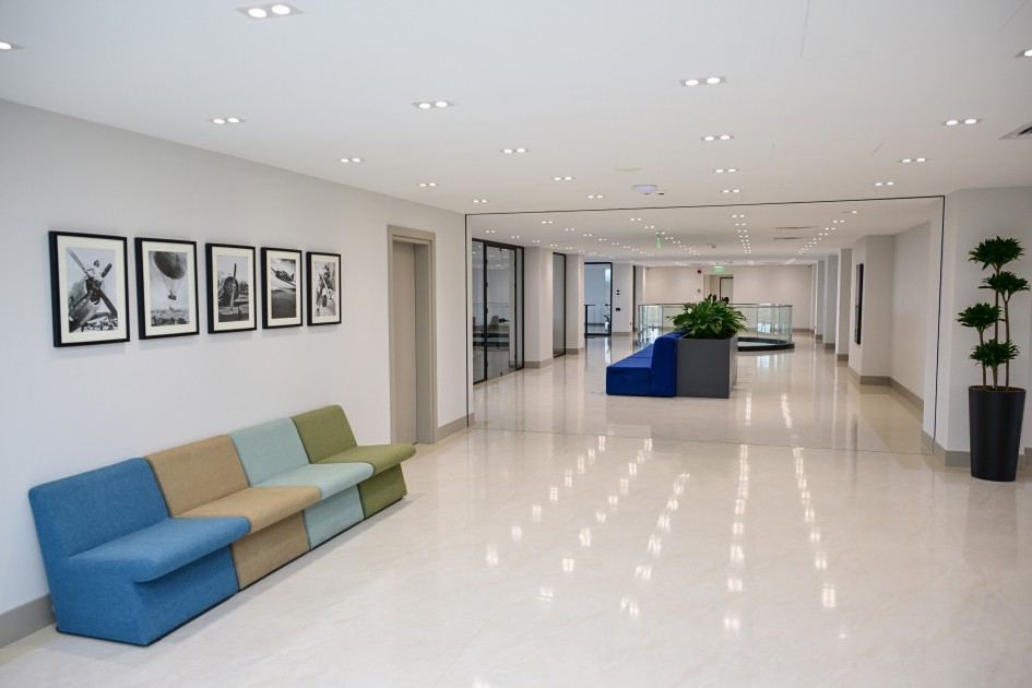 Yeni açılışı olan Beynəlxalq Təlim Mərkəzindən - FOTOLAR