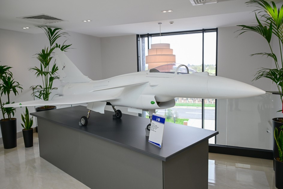 Yeni açılışı olan Beynəlxalq Təlim Mərkəzindən - FOTOLAR