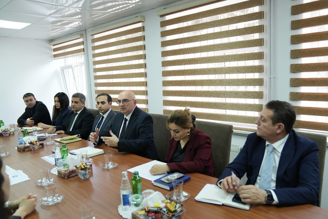 AƏSMA-da görüş keçirildi - FOTOLAR