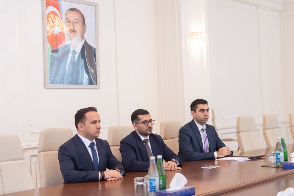 Nazir Məcnun Məmmədov “Yüksəliş” müsabiqəsinin qalibləri ilə görüşdü - FOTOLAR