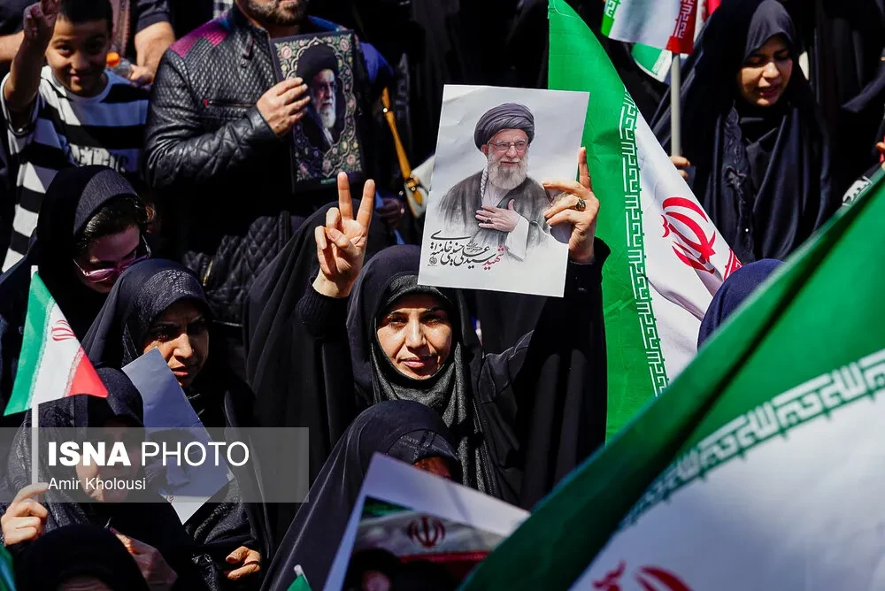 Xameneinin 40 mərasimi keçirilir - FOTOLAR (VİDEO)