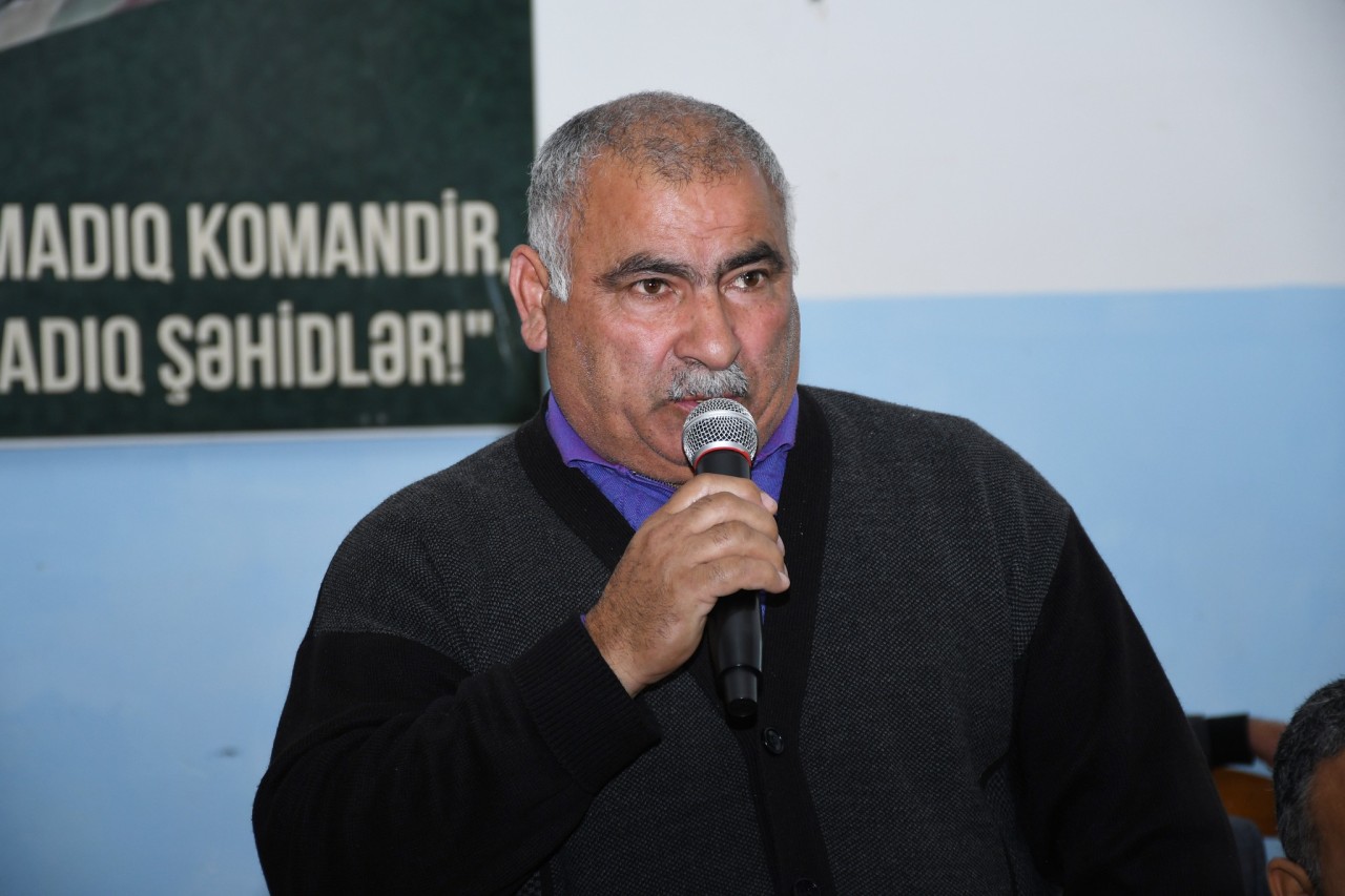 Vaqif Həsənov Bənövşələr qəsəbəsində səyyar qəbul keçirdi - FOTOLAR