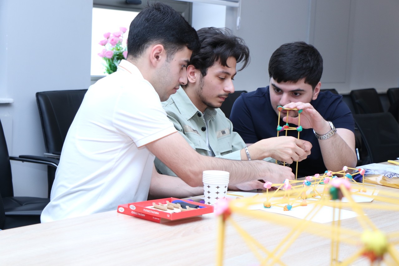 AzMİU-da mühəndislər üçün tədbir keçirildi - FOTOLAR