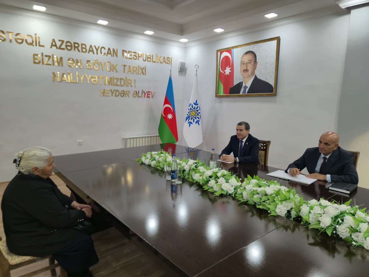 Bədəl Bədəlov seçiciləri ilə görüşdü - Bəzi məsələlər yerindəcə həll edildi (FOTOLAR)