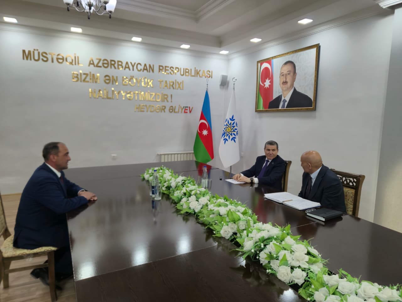 Bədəl Bədəlov seçiciləri ilə görüşdü - Bəzi məsələlər yerindəcə həll edildi (FOTOLAR)