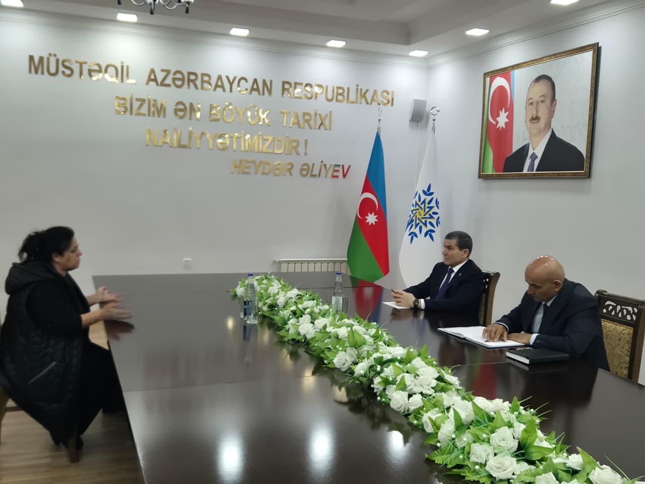 Bədəl Bədəlov seçiciləri ilə görüşdü - Bəzi məsələlər yerindəcə həll edildi (FOTOLAR)