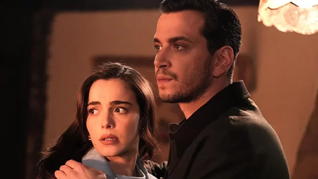 Serialdakı eşq gerçək oldu? - Arvadından ayrılır (FOTO)