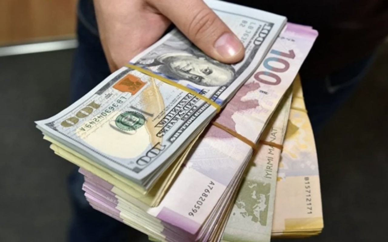 Azərbaycanın valyuta ehtiyatlarıartıb