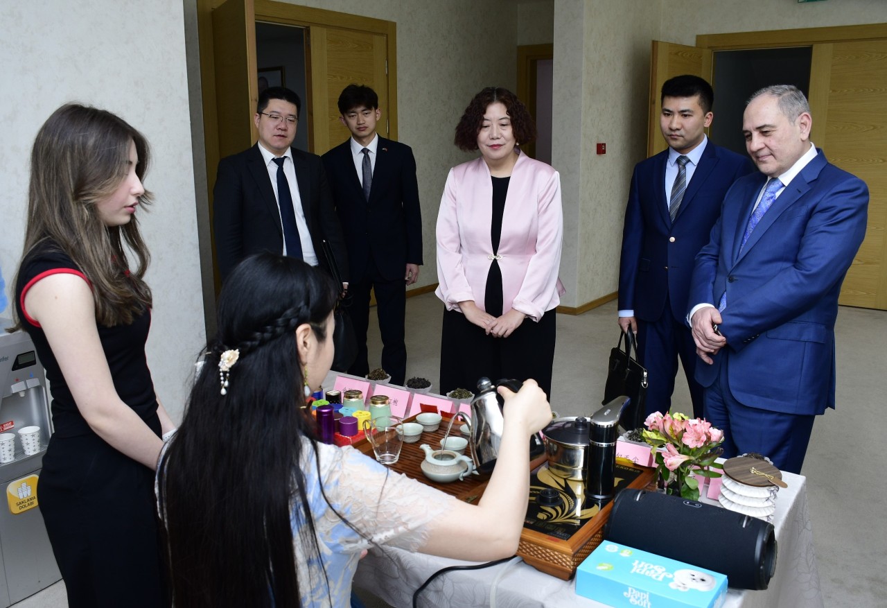 YAP üzvləri üçün Çin dili kursunun açılışı oldu - FOTOLAR