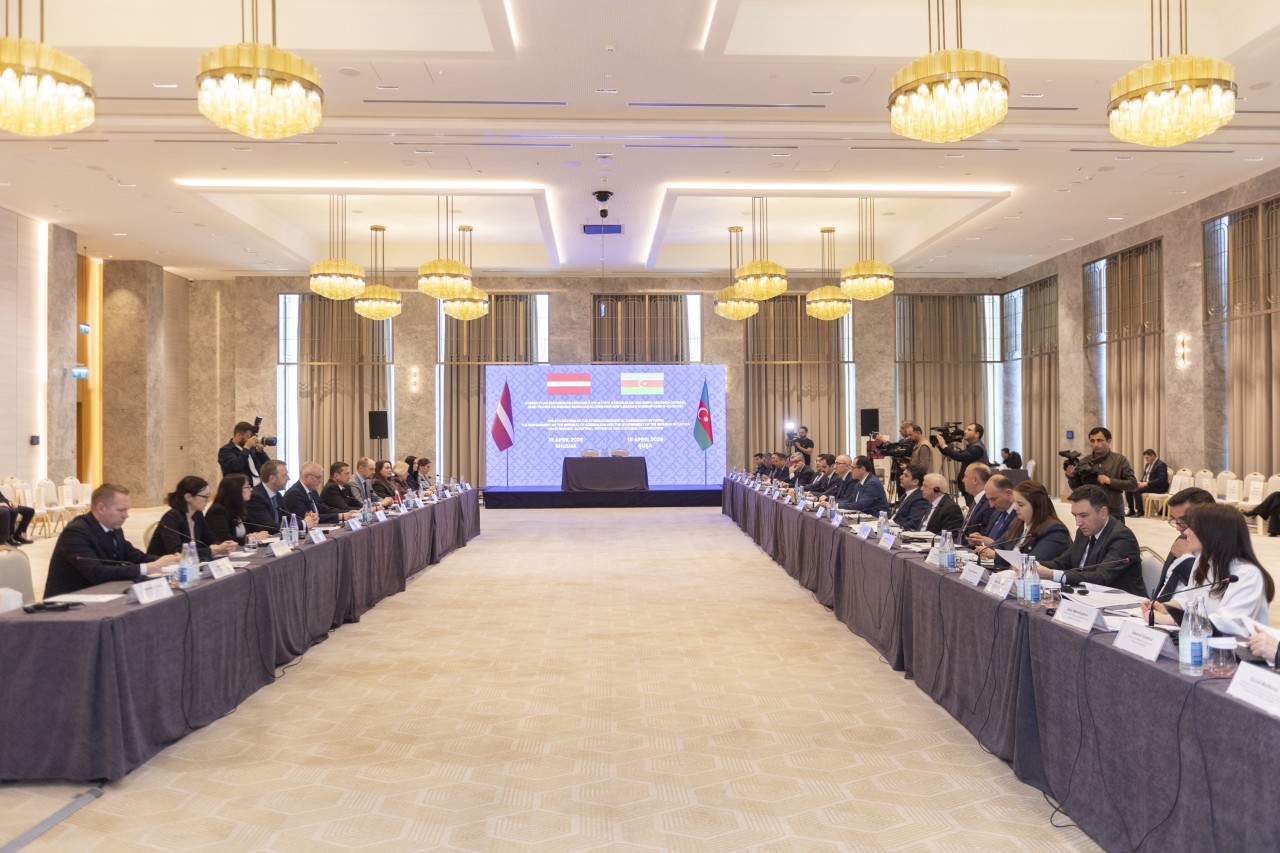 Azərbaycan-Latviya Komissiyasının iclasının yekun protokolu təsdiqlənib - FOTOLAR