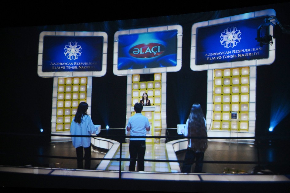 Leyla və Alena Əliyevalar film təqdimatında - FOTOLAR