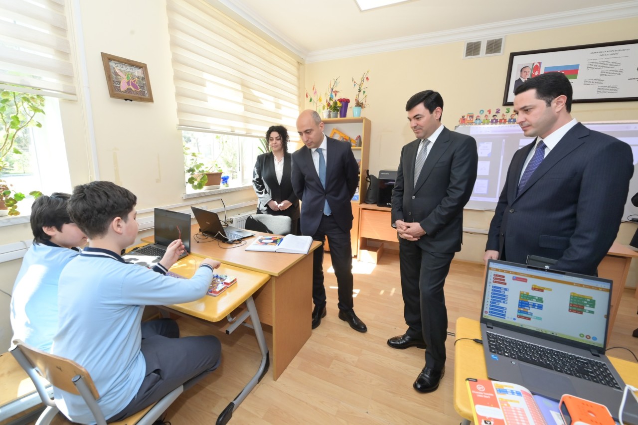 Emin Əmrullayev Xaçmazda tədris prosesi ilə tanış oldu - FOTOLAR