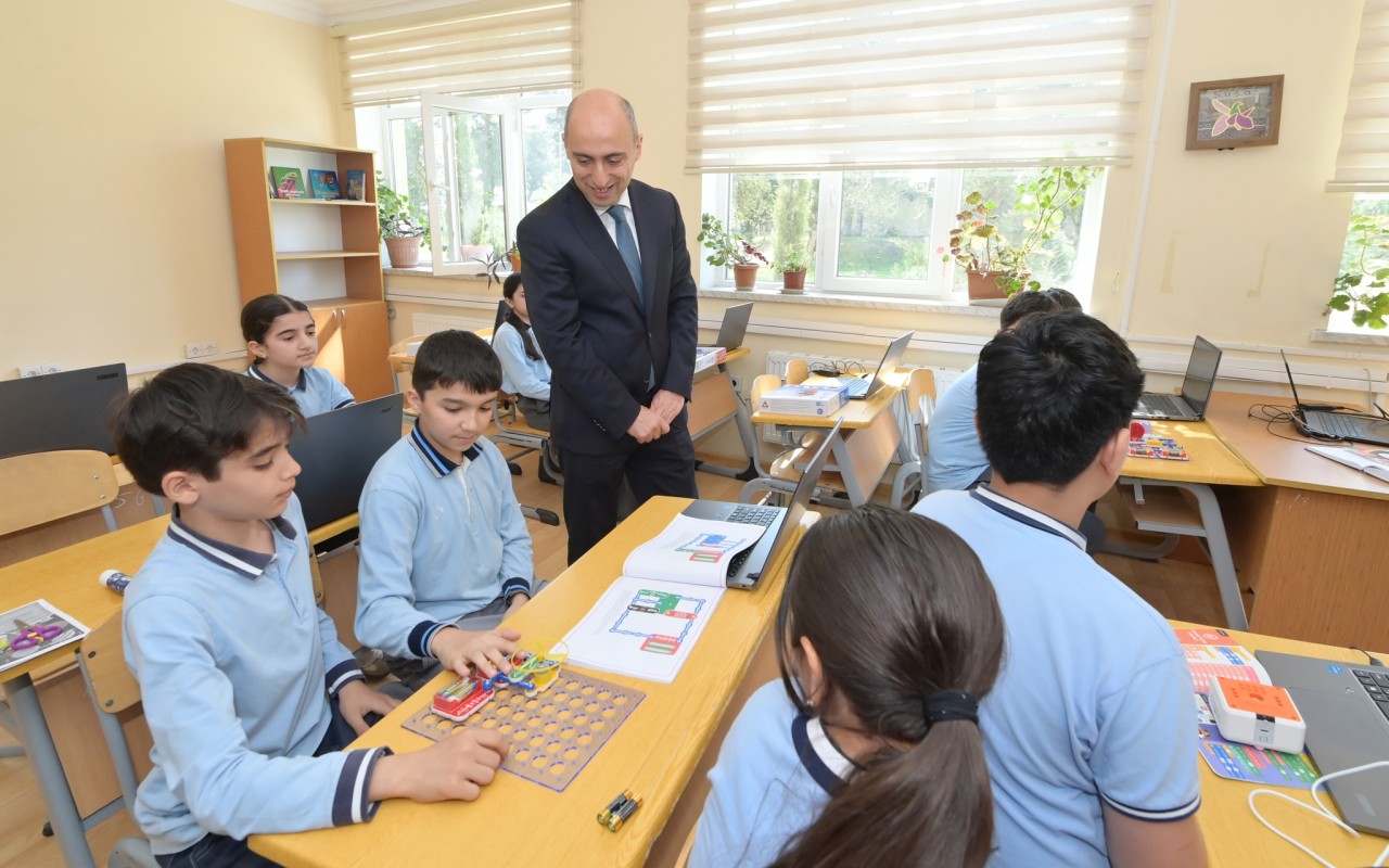 Emin Əmrullayev Xaçmazda tədris prosesi ilə tanış oldu- FOTOLAR