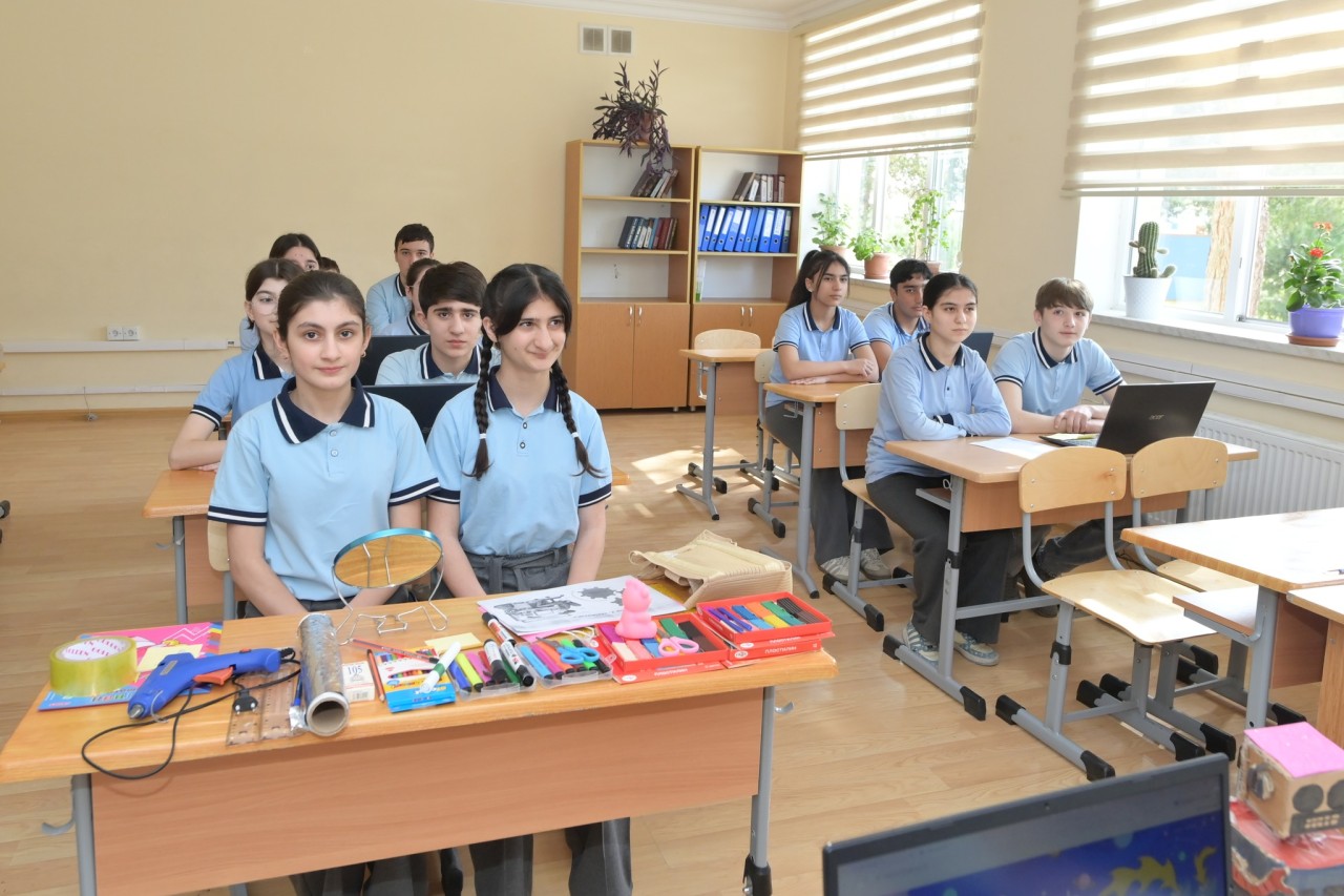 Emin Əmrullayev Xaçmazda tədris prosesi ilə tanış oldu - FOTOLAR